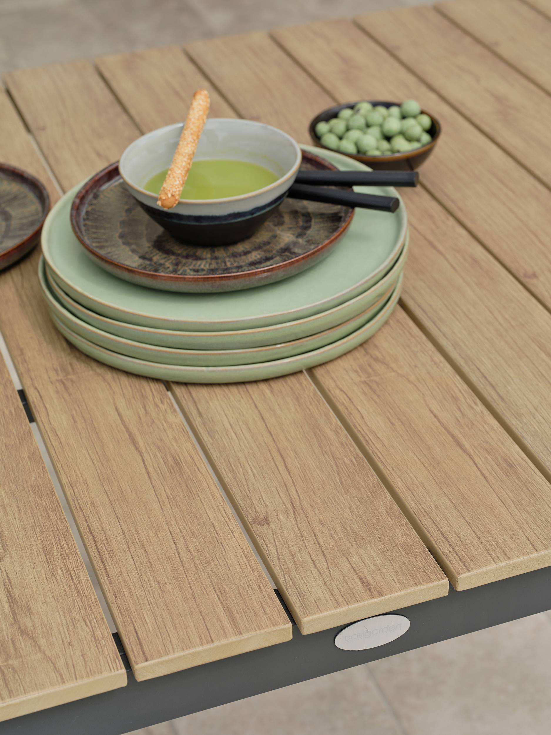 Dcb Garden - Table de jardin en alu plateau en polywood imitation bois - Gris anthracite - BOSTON - Image 2