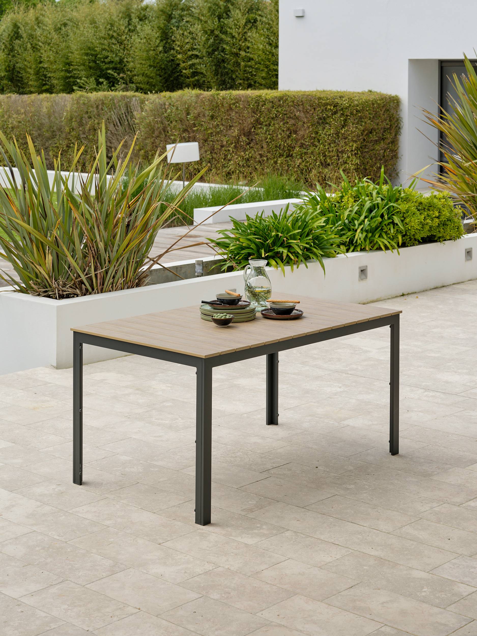Dcb Garden - Table de jardin en alu plateau en polywood imitation bois - Gris anthracite - BOSTON - Image 1