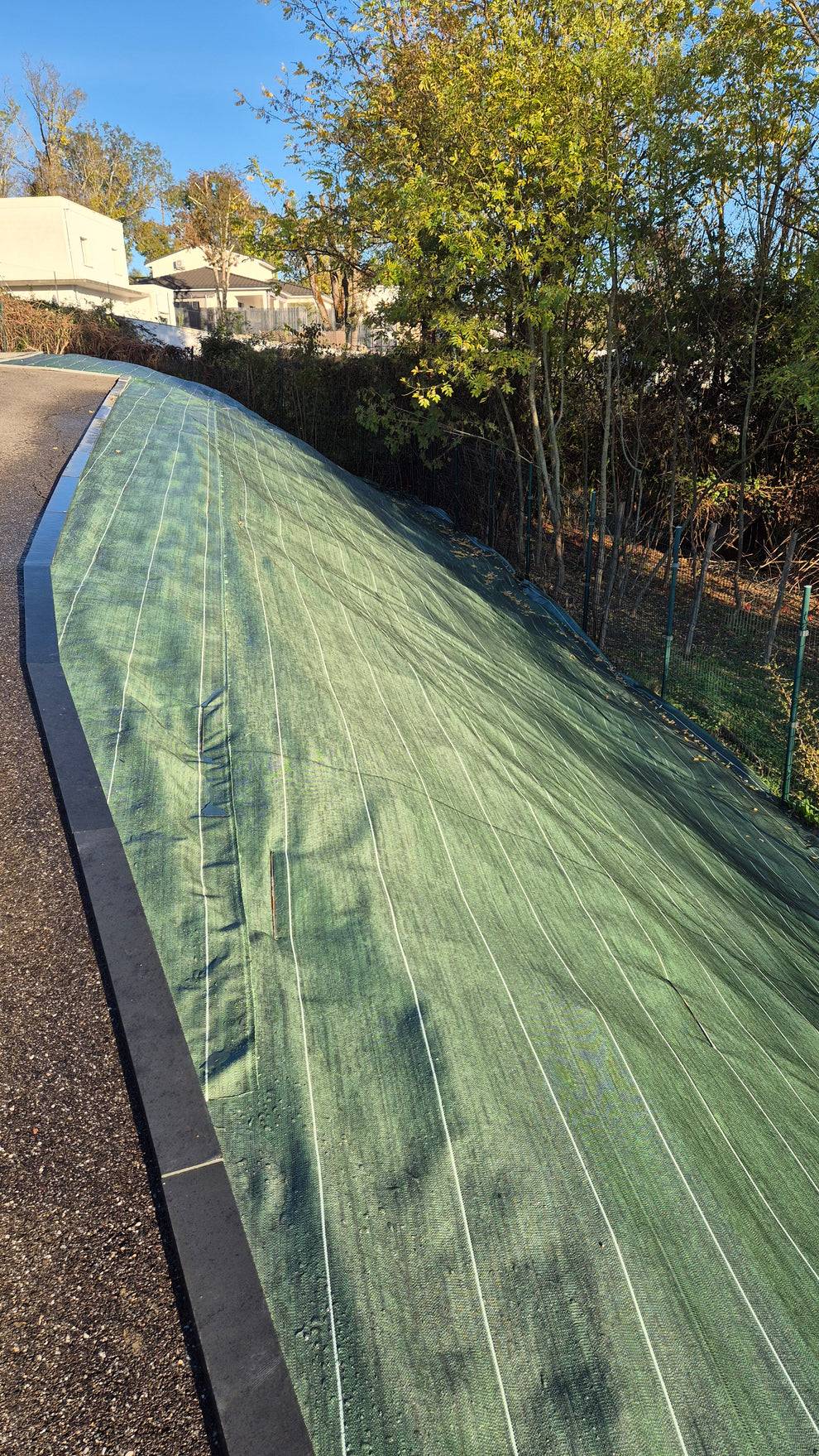 Vente au mètre Largeur 1,28m Toile de paillage tissée 130g par m2 Anti-Mauvaises Herbes Coloris Vert ZENLYS Bache - Image 6