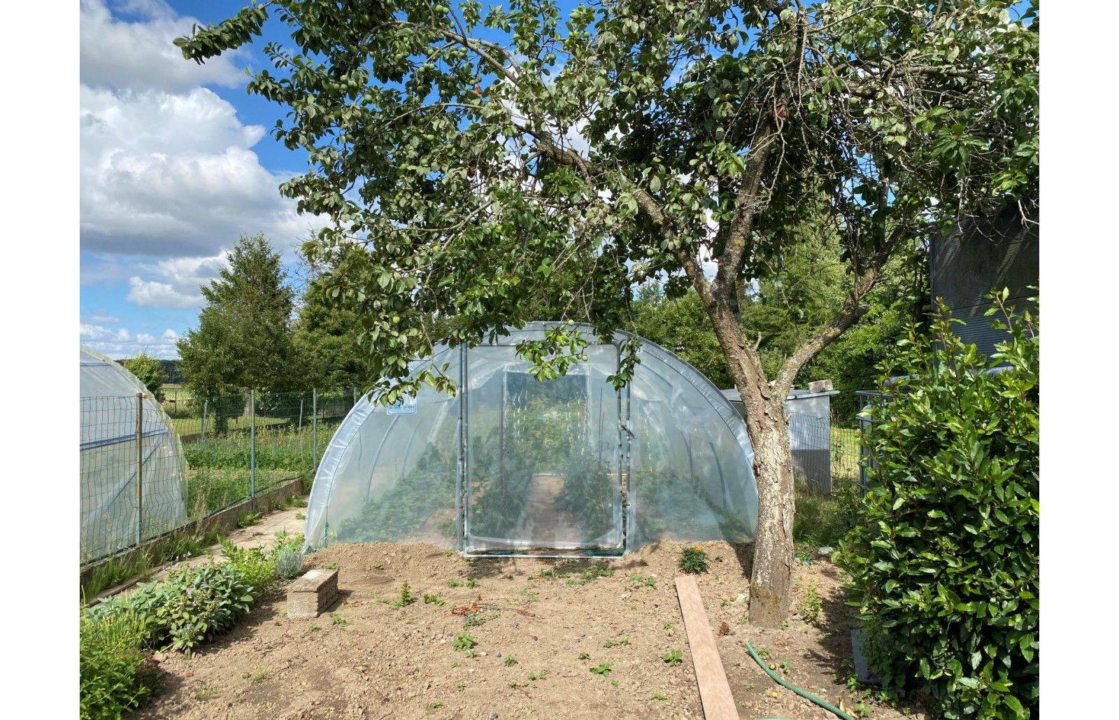 Serre tunnel de jardin - 24m² - 4 x 6 m - Abri Légumes - pieds arrondis - polyéthylène haute densité - 2 portes pivotantes - LES SERRES TONNEAU - Image 4