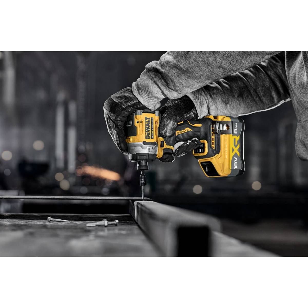 Visseuse à chocs 3 Vitesses 18V 282Nm XR - DEWALT - avec 2 batteries 18V 1.7Ah - chargeur - TSTAK - DCF860E2T-QW - Image 7