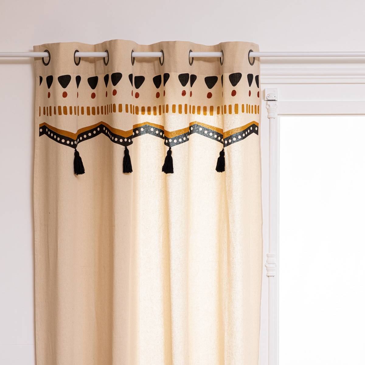 Atmosphera - Rideau à œillets en Coton Beige avec motifs et Pompons Noirs 140 x 260 cm - Image 1