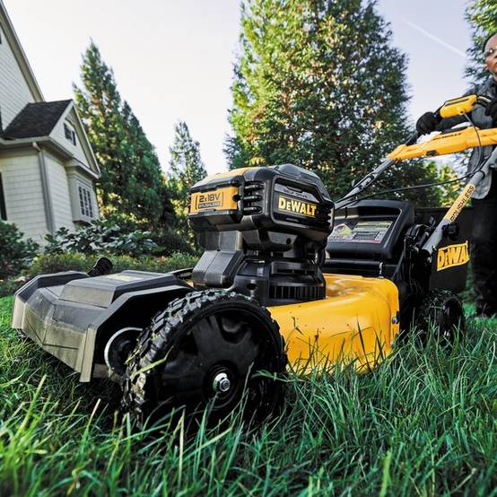 Tondeuse XR 36V (2x18V) Brushless auto-tractée DEWALT - DCMWSP564N-XJ - Image 2
