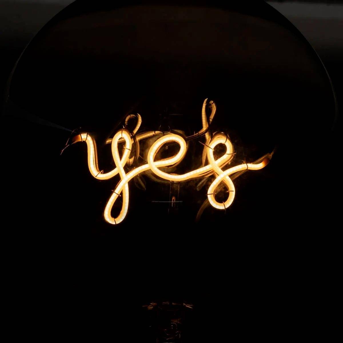 Atmosphera - Ampoule Décorative à Filament "Yes" 17cm Ambre - Image 2