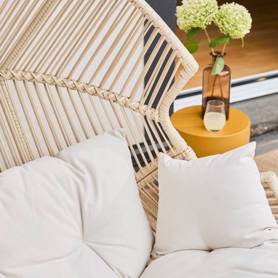 sweeek - Fauteuil oeuf de jardin acier et résine beige - Salenza | sweeek - Image 5