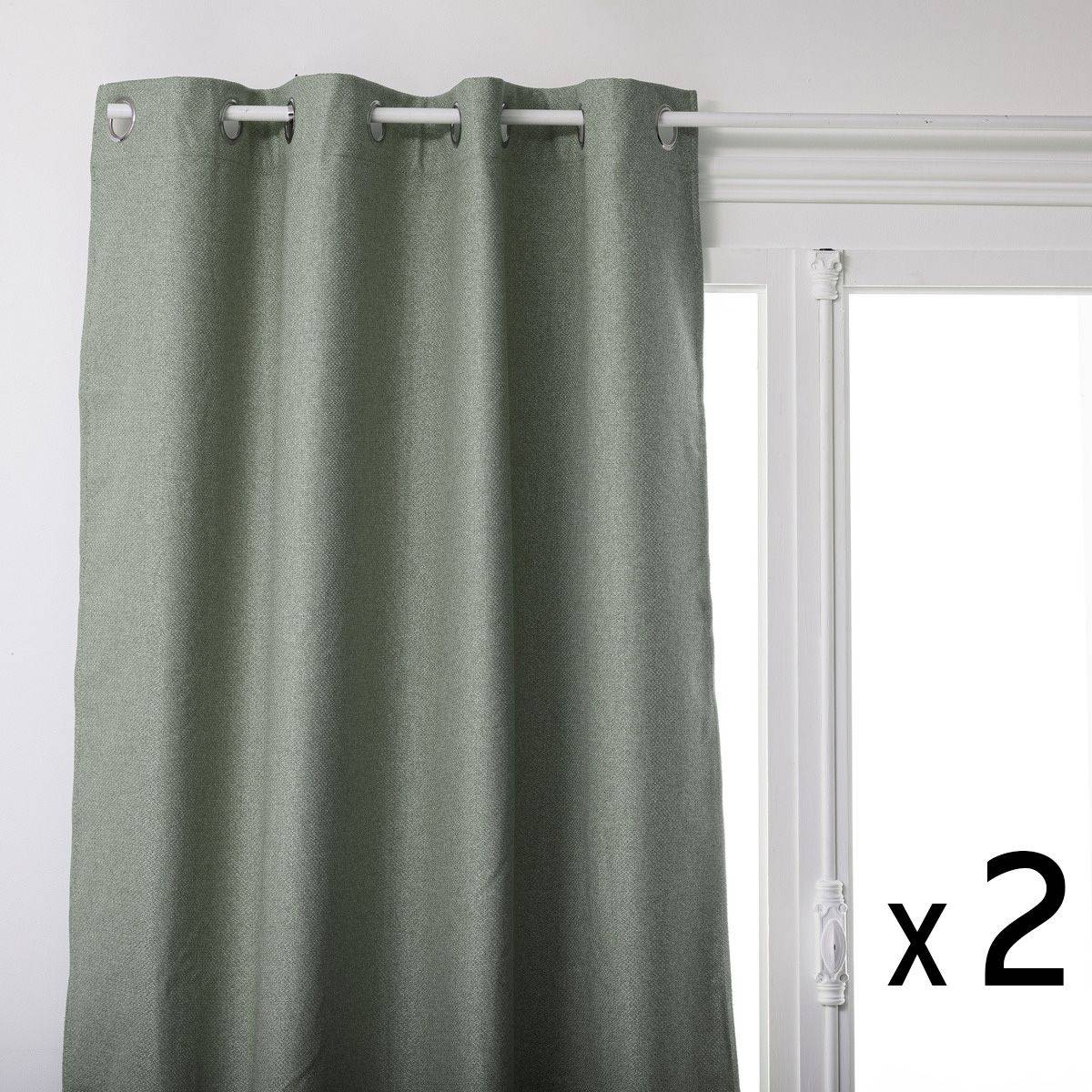Atmosphera - Lot de 2 Rideaux à œillets isolant et occultant Vert 140 x 260 cm - Image 1
