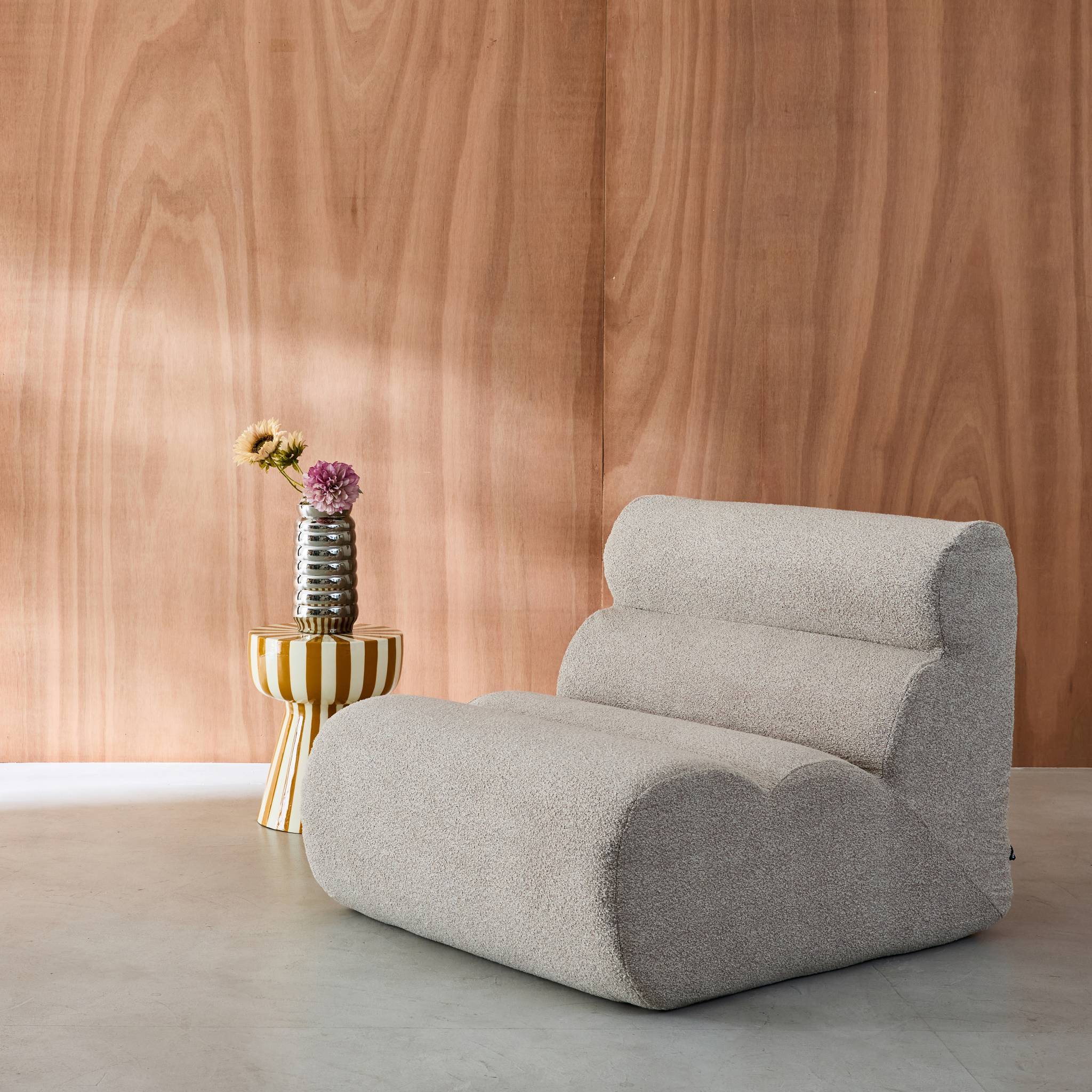 sweeek - Chauffeuse bouclette texturée beige 1 place - L 81 x P 99 x H 75cm - Nova | sweeek - Image 4