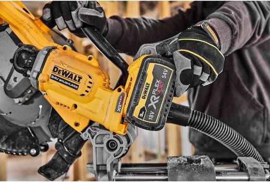 Scie à onglets 305 mm XR 54V Brushless - DEWALT - avec 2 batteries Flexvolt 54V 3.0Ah - chargeur - DCS781X2-QW - Image 8