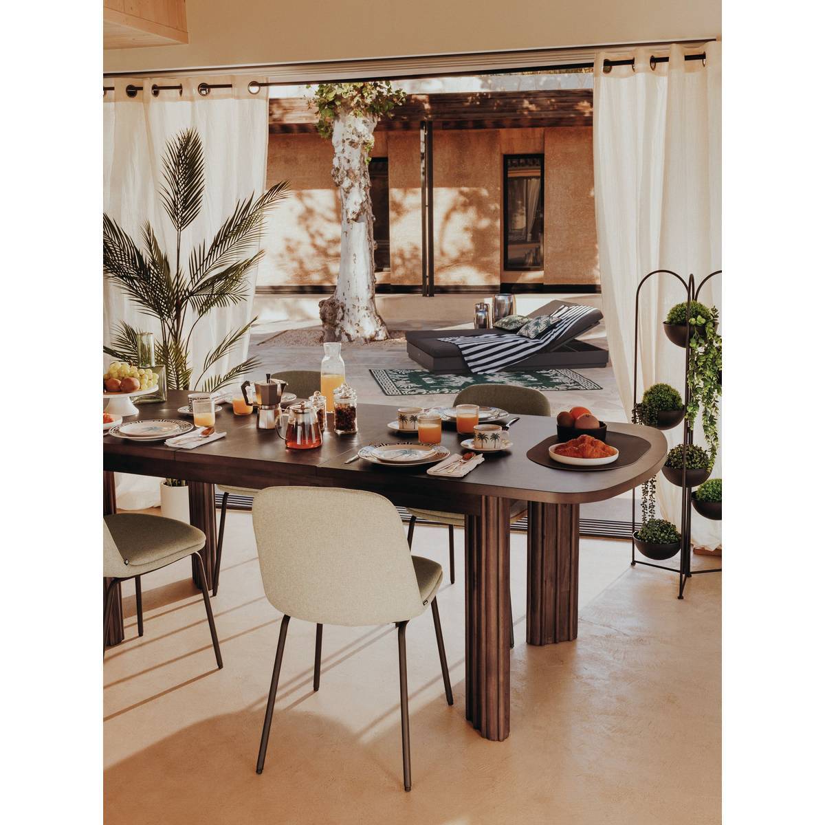 Atmosphera - Table à manger extensible 8 places Rikaya 180x90x76cm - Atmosphera Créateur d'intérieur - Image 1