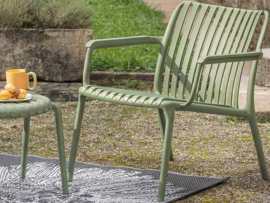 Fauteuil bas de jardin en résine PP 50 % recyclé Joysxee, vert sauge - Jardiline - Image 3