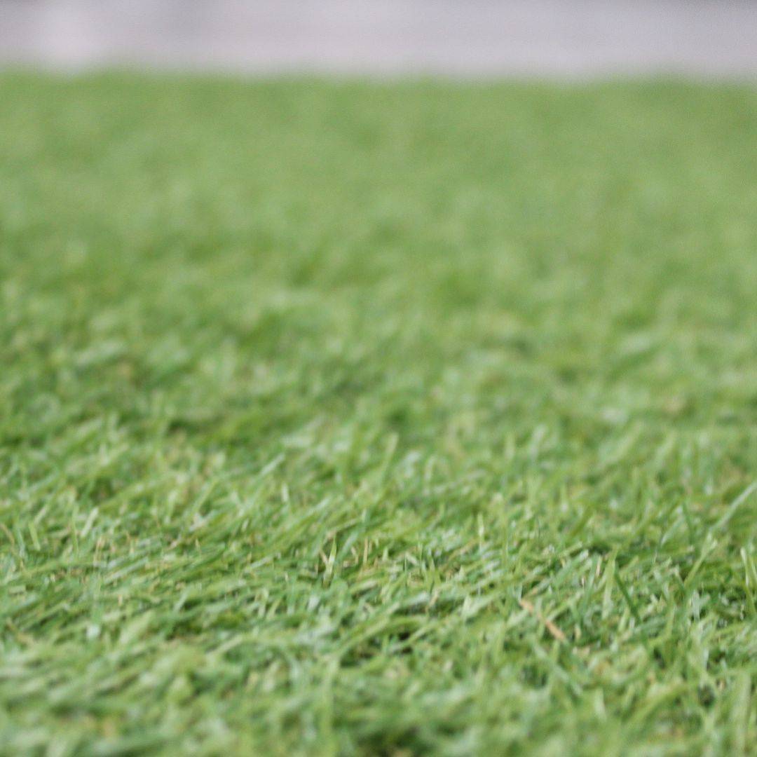 Gazon Synthétique 2X5M (Largeur X Longueur) Épaisseur 18MM Type Quatre-tons - Image 5