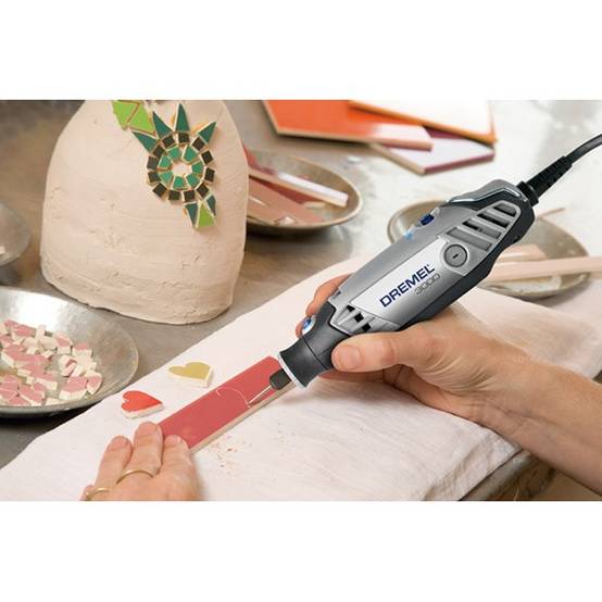 Outil multifonction Dremel 3000 130W Avec 15 Accessoires + Trousse zipée - F013 3000 JA - Image 4