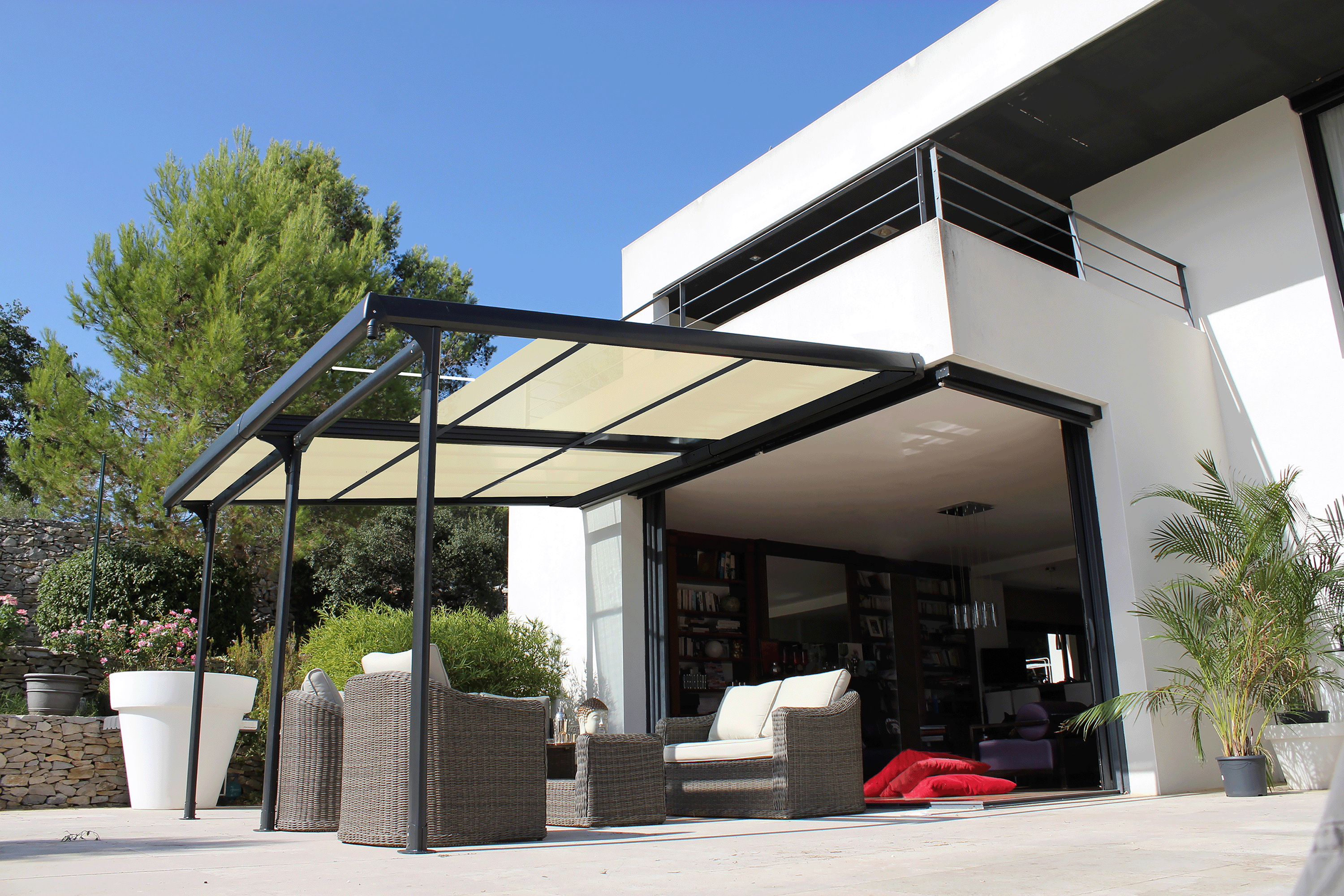 Couleurs du monde - Azura - Pergola Azura avec structure et kit stores enroulables - Couleurs du Monde - Image 1