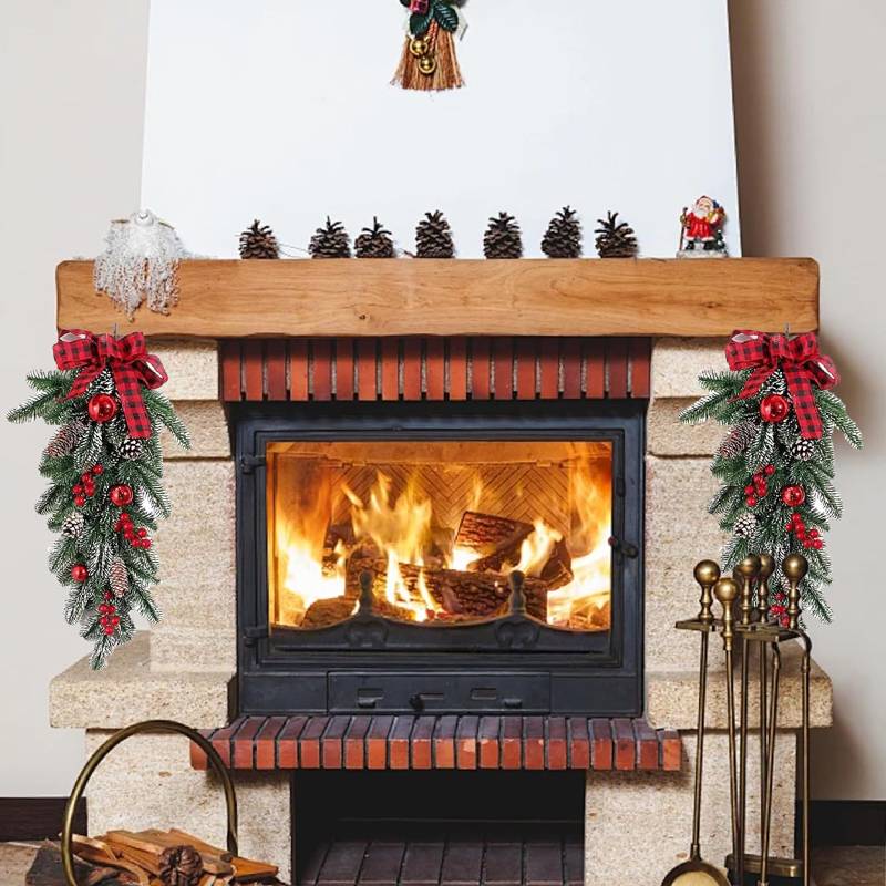 2 couronnes de Noël 60 cm - Décorations de sapin de Noël avec pommes de pin et baies rouges - Pour portes, murs et cheminées - Image 6