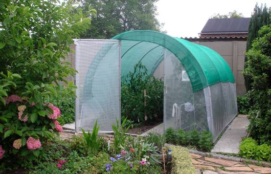 Filet d'ombrage pour serre tunnel de jardin - 3 à 4 m de large - longueur 4 m - LES SERRES TONNEAU - Image 1