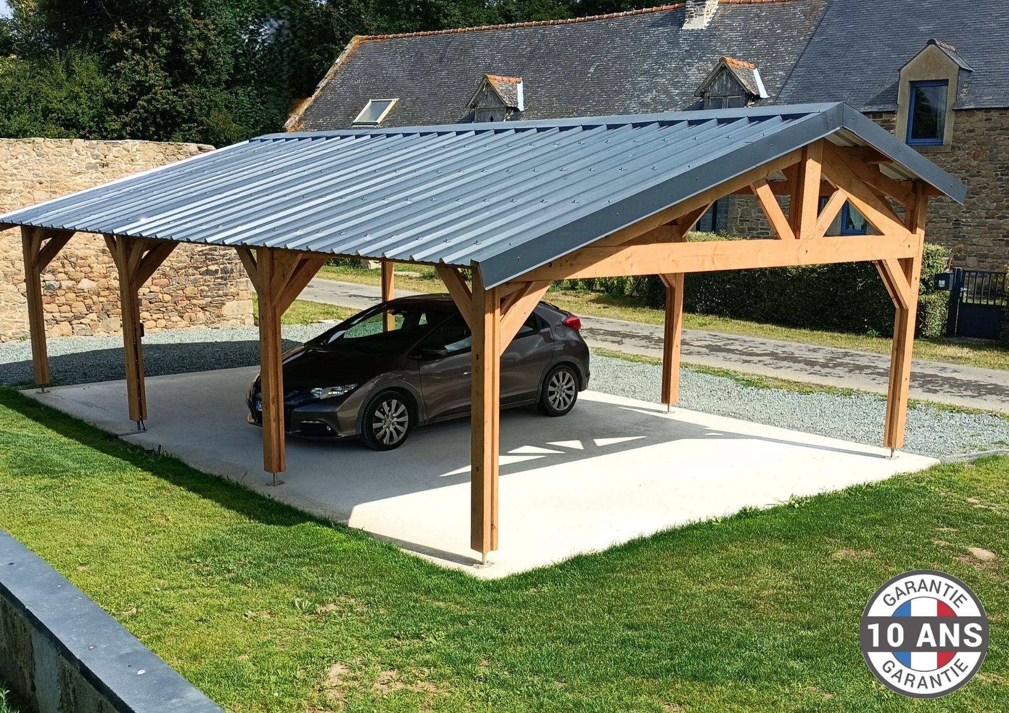 Cpbf Charpentes - Carport deux pentes faitage décalé, 500cmx800cm, bois DOUGLAS Français (Charpente en bois-auvent-abri voiture), 40 m². Garantie 10 ans - Image 1