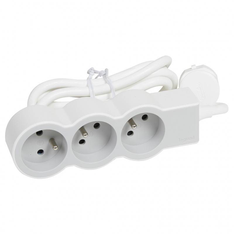 Legrand - Rallonge multiprise 1,5m avec bloc 3 prises 2P+T 0 494 70 LEGRAND - Image 1