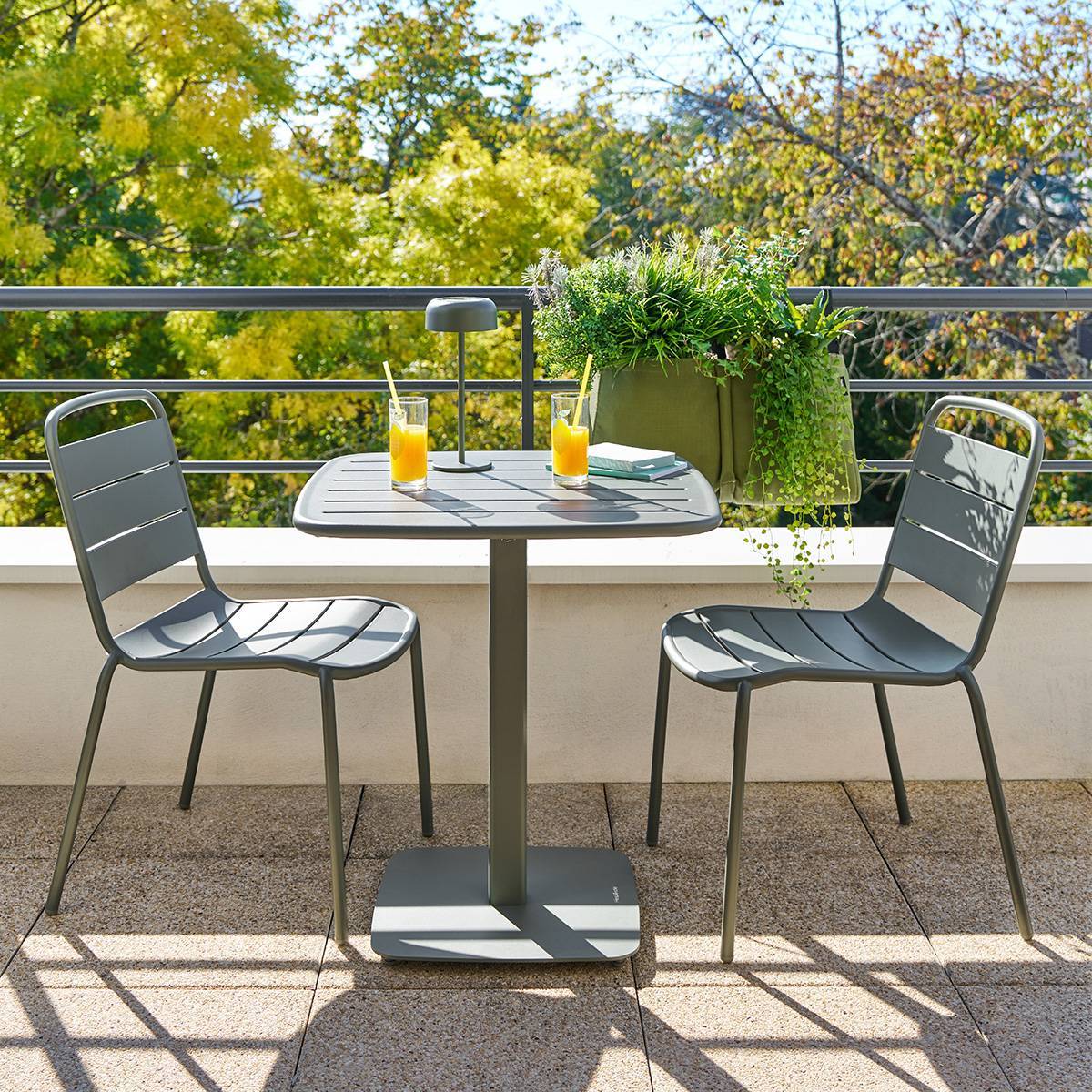 Hesperide - Table de jardin 2 places Alegoria 70x70cm vert laurier Hespéride - Image 1