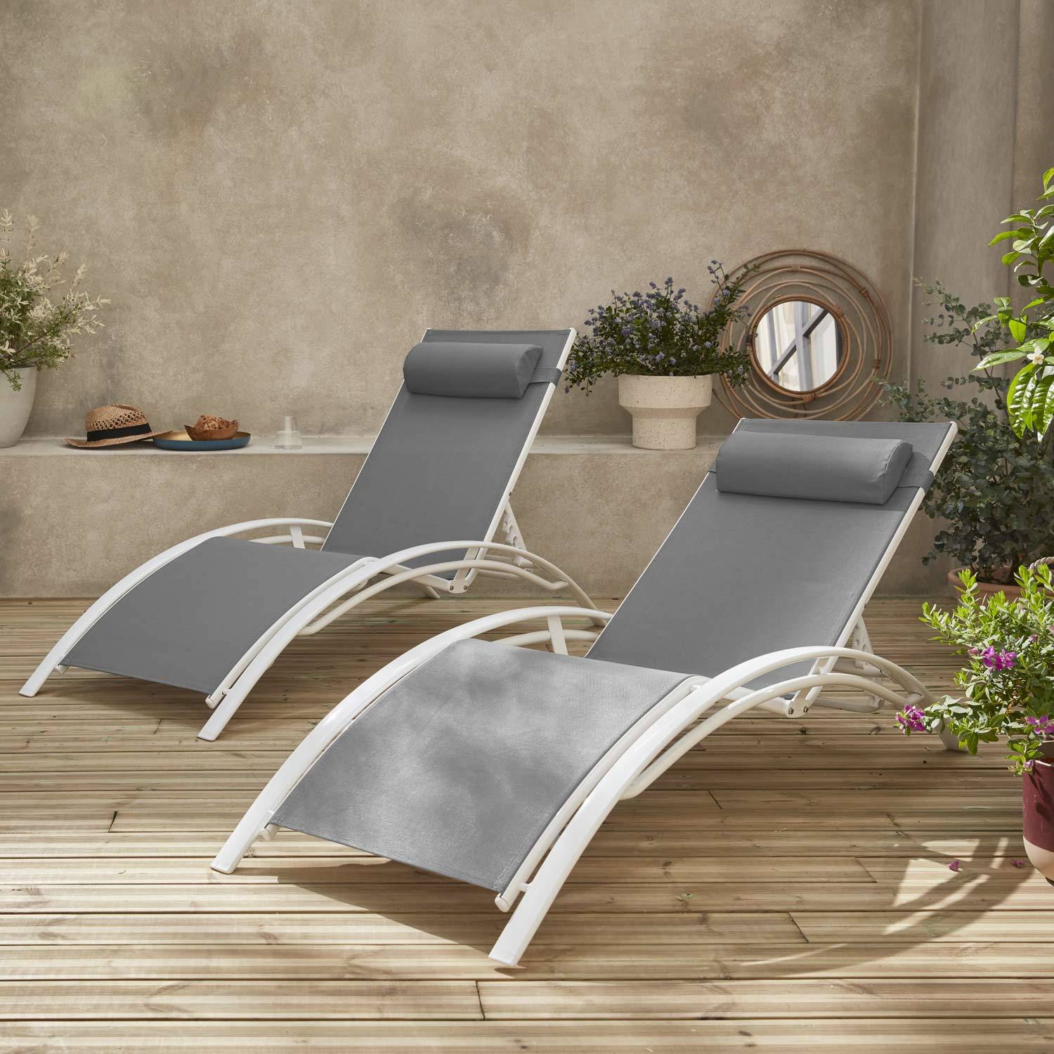 sweeek - Duo de bains de soleil aluminium - Louisa Gris blanc - Transats aluminium et textilène | sweeek - Image 1