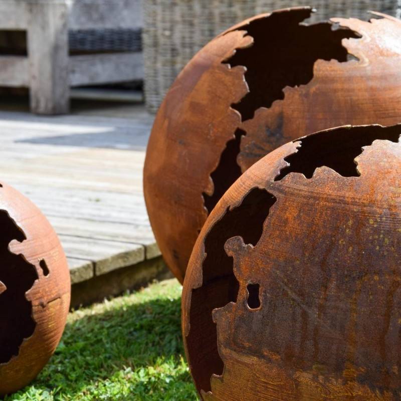Boule déco jardin métal craquelée - Rouille 50 cm - Jardinex - Image 2