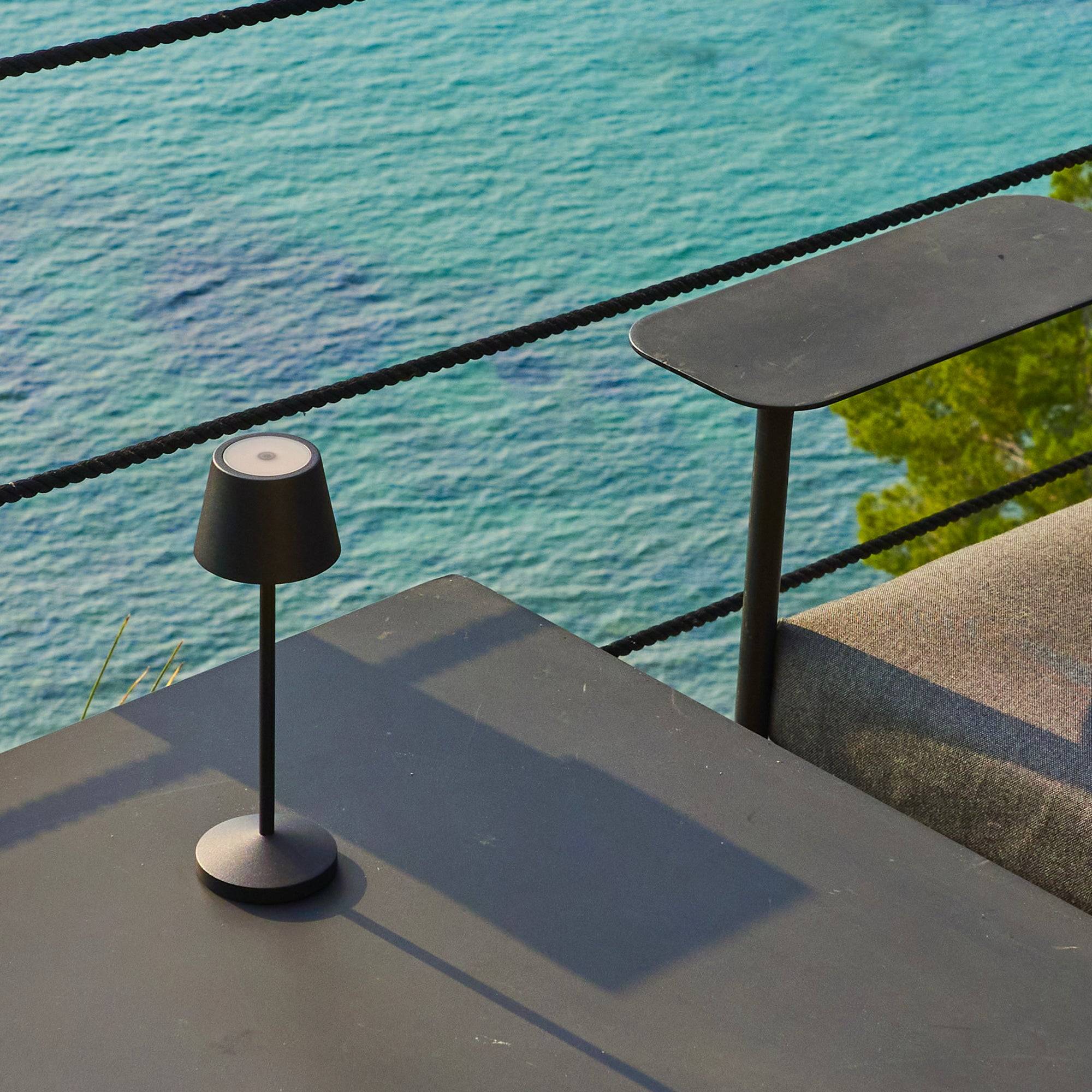 Lumisky - Lampe de table sans fil EMILY Noir H25cm - Image 4