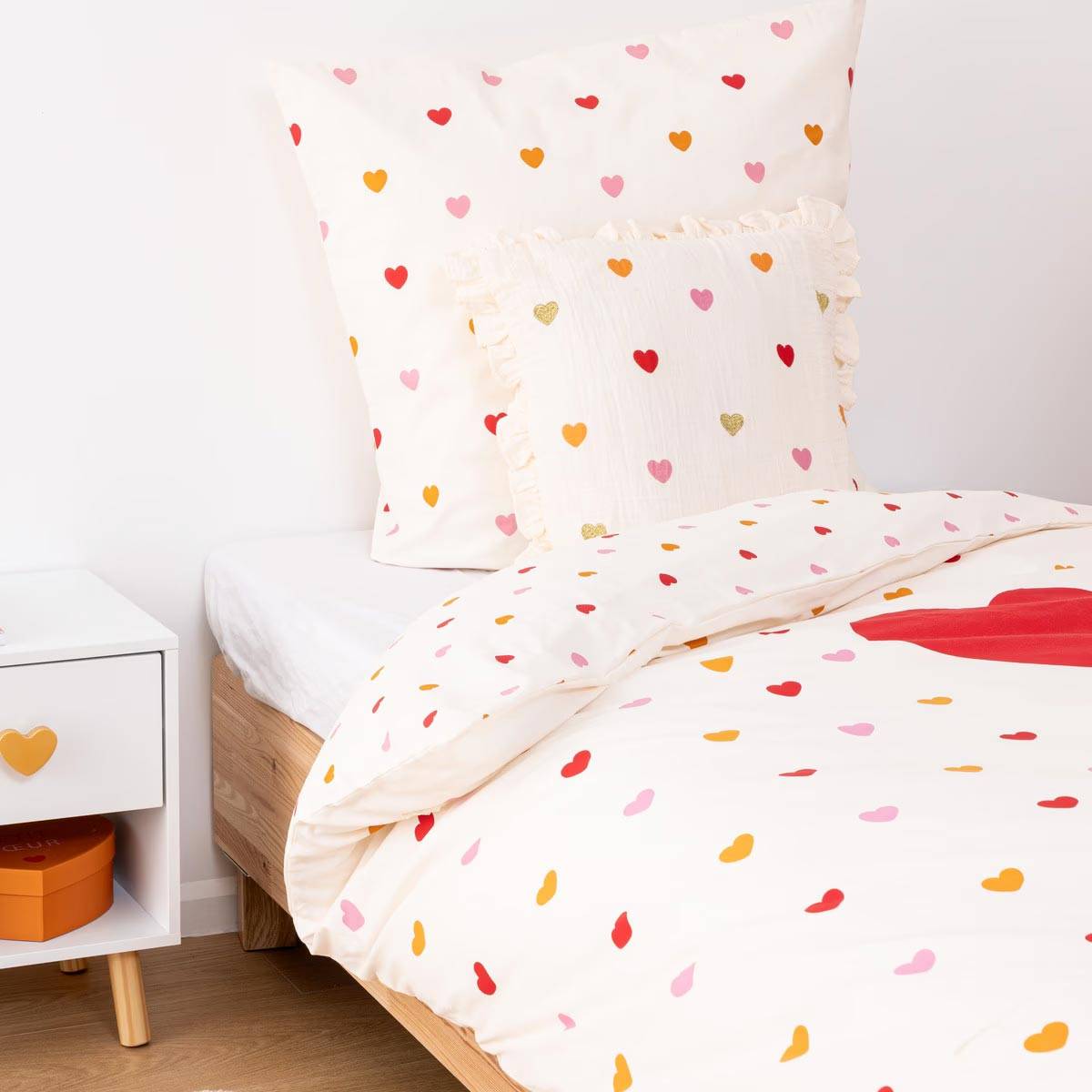 Coussin gaze de coton volants et coeurs brodés - ATMOSPHERA - Coton/Polyester - Blanc - Image 3