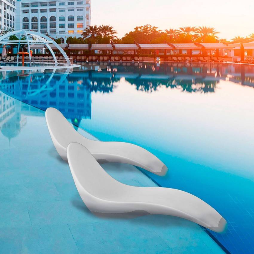 Transat moderne pour piscine et jardin Baia dei Turchi - Image 1