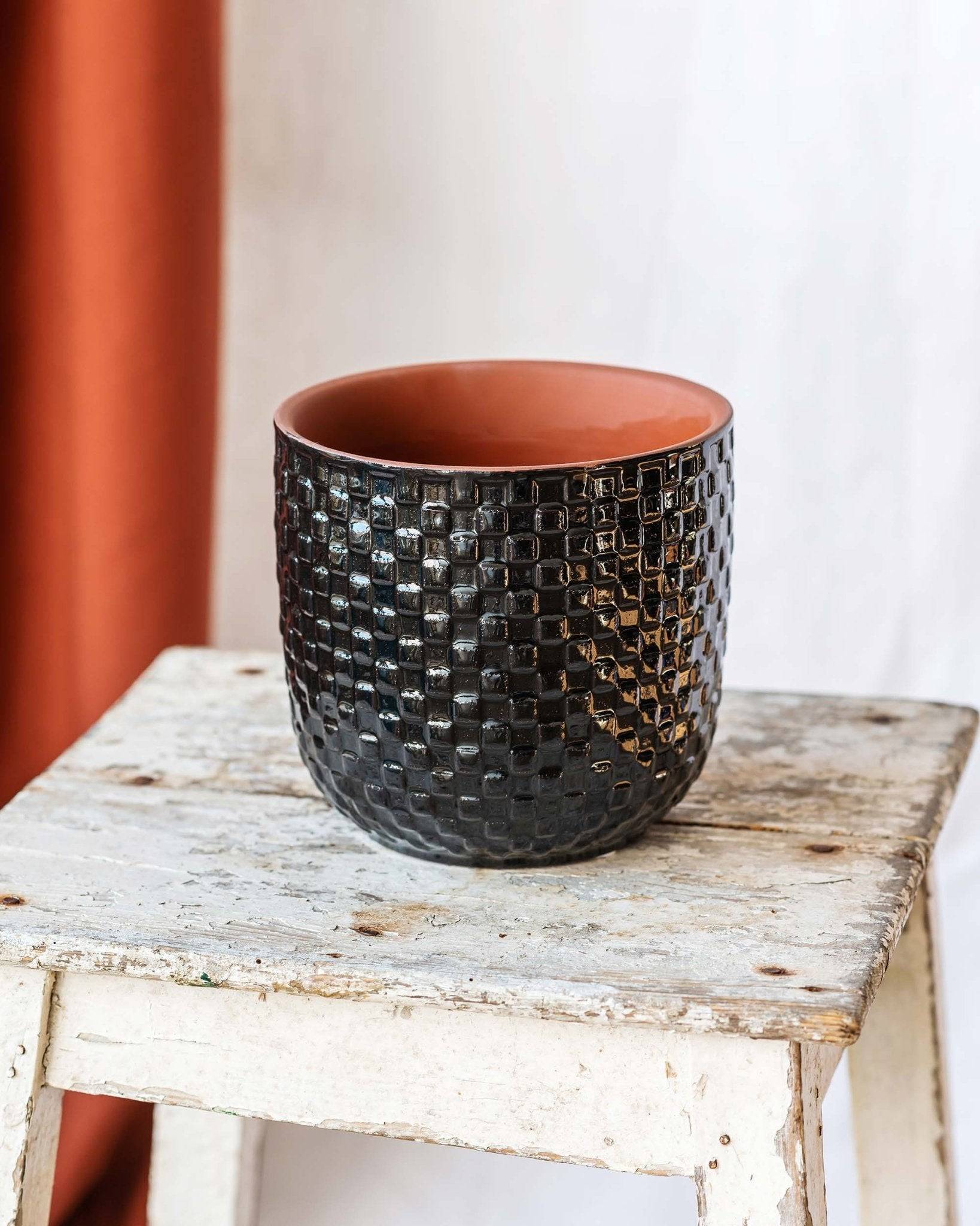 Cache pot - RELIEF NOIR- La Green Touch - Image 1