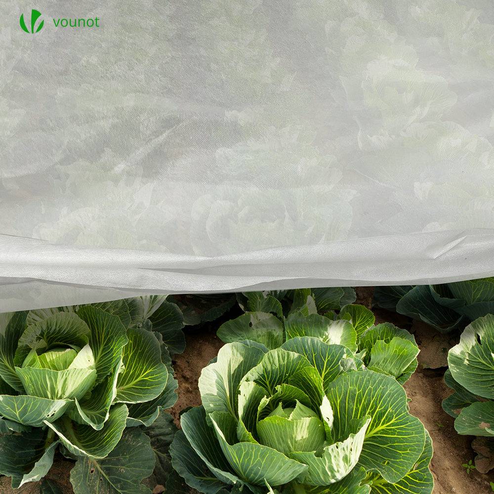 Voile d’hivernage en Polypropylème 50g/m² 1.5x10m avec piquets blanc - Image 7