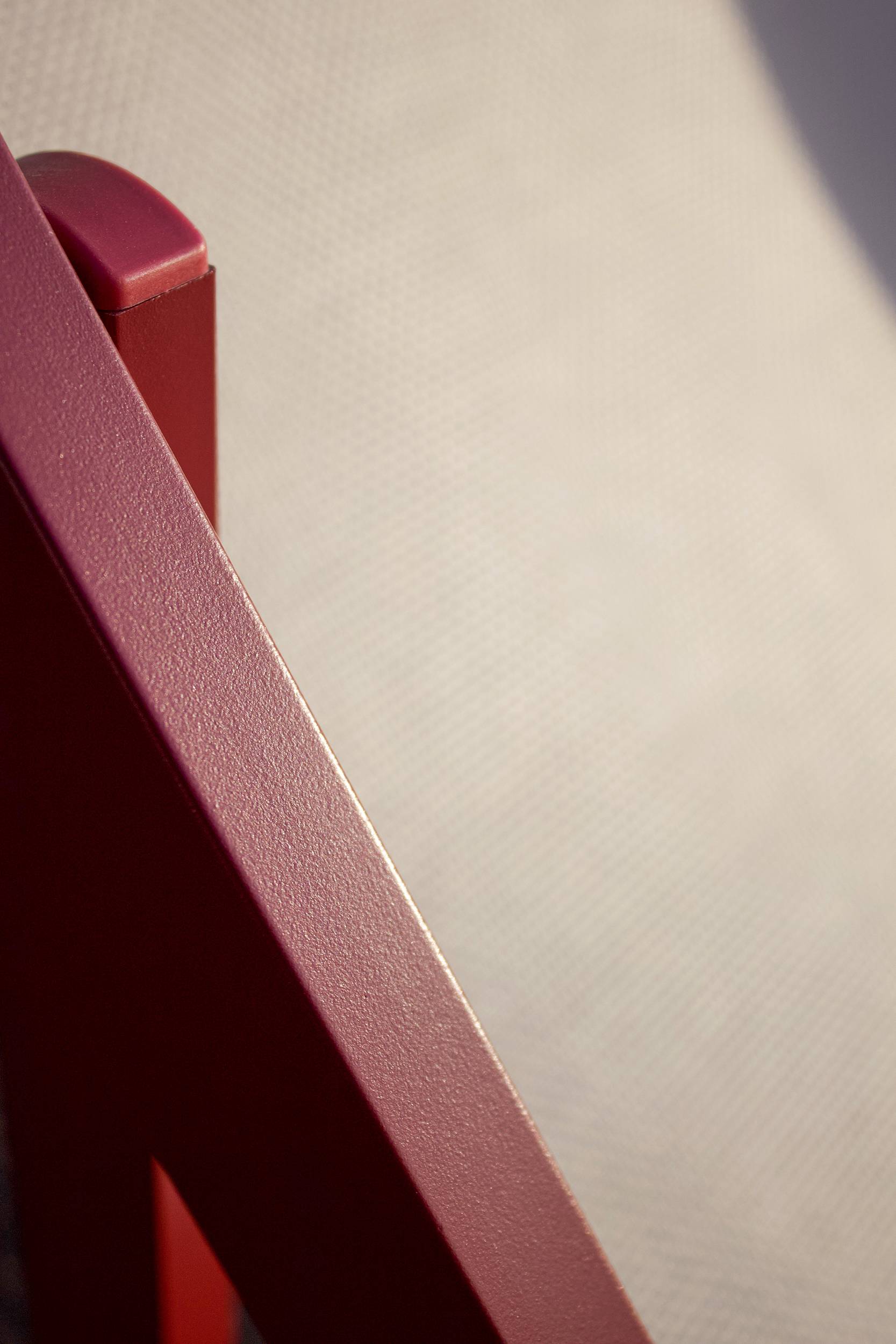 City Garden - Chilienne JULIA en aluminium rouge carmin et textilène gris - CITY GARDEN - Image 3
