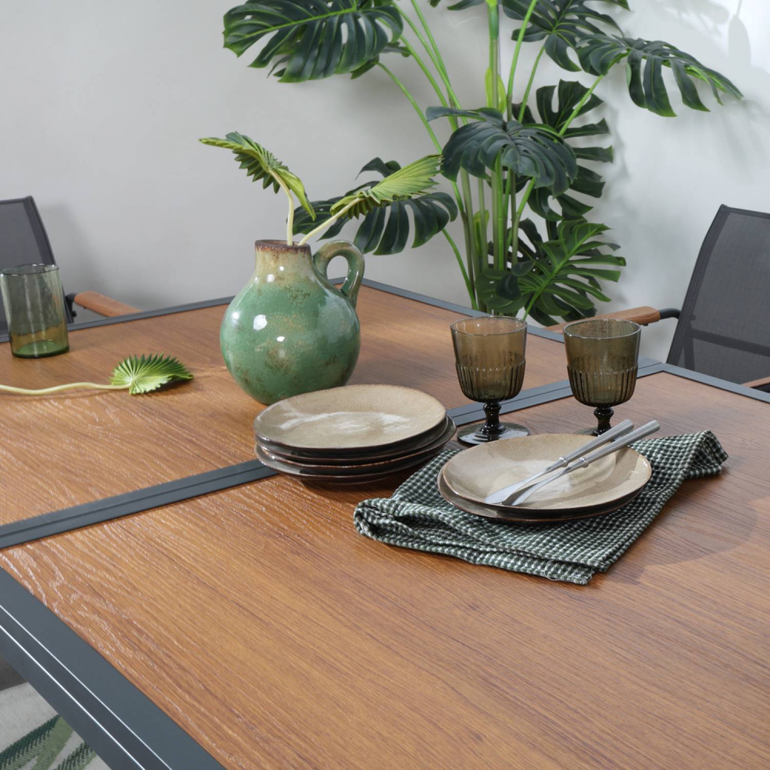 Concept Usine - Salon de jardin 6 places anthracite et bois FOGGIA - Image 7