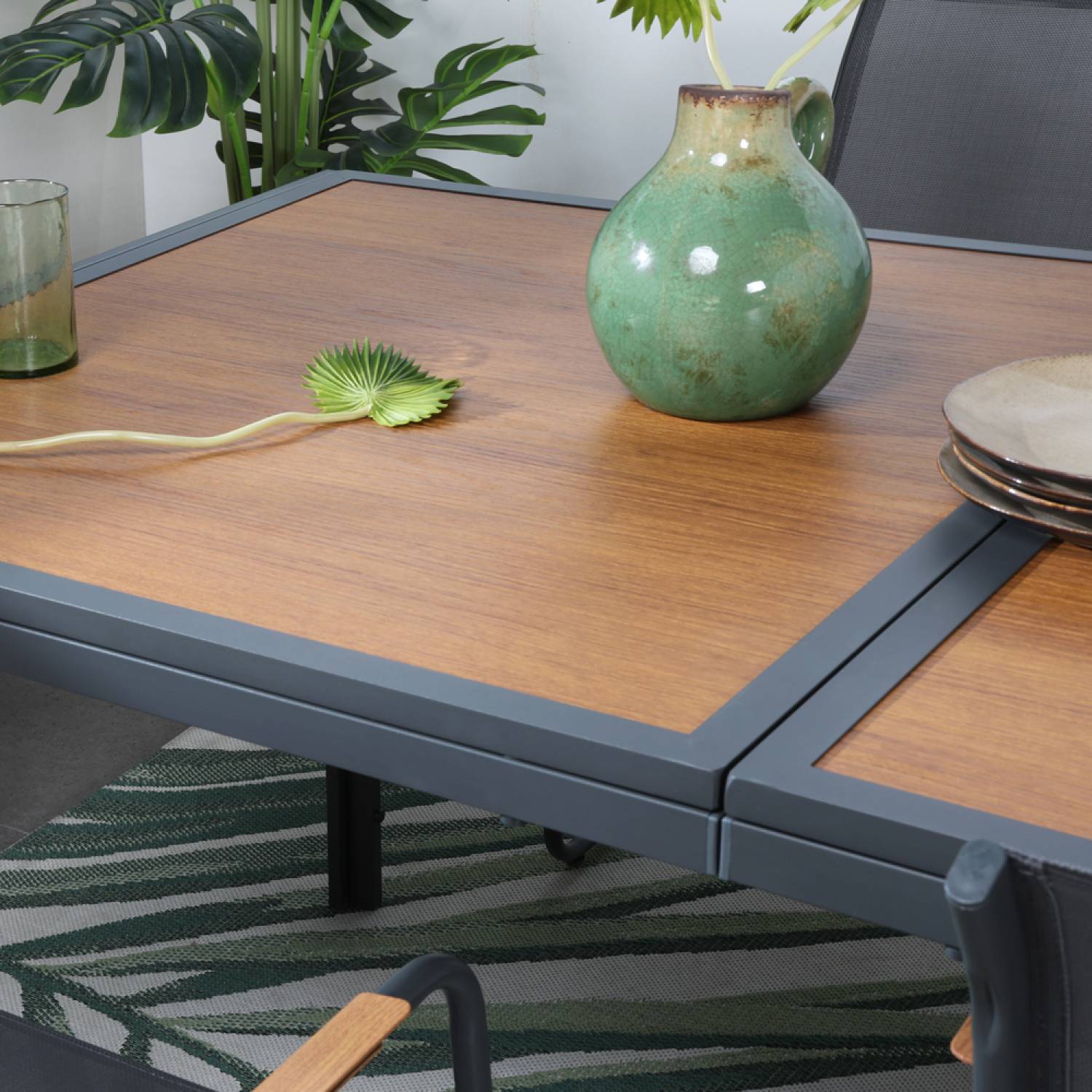 Concept Usine - Salon de jardin 6 places anthracite et bois FOGGIA - Image 10