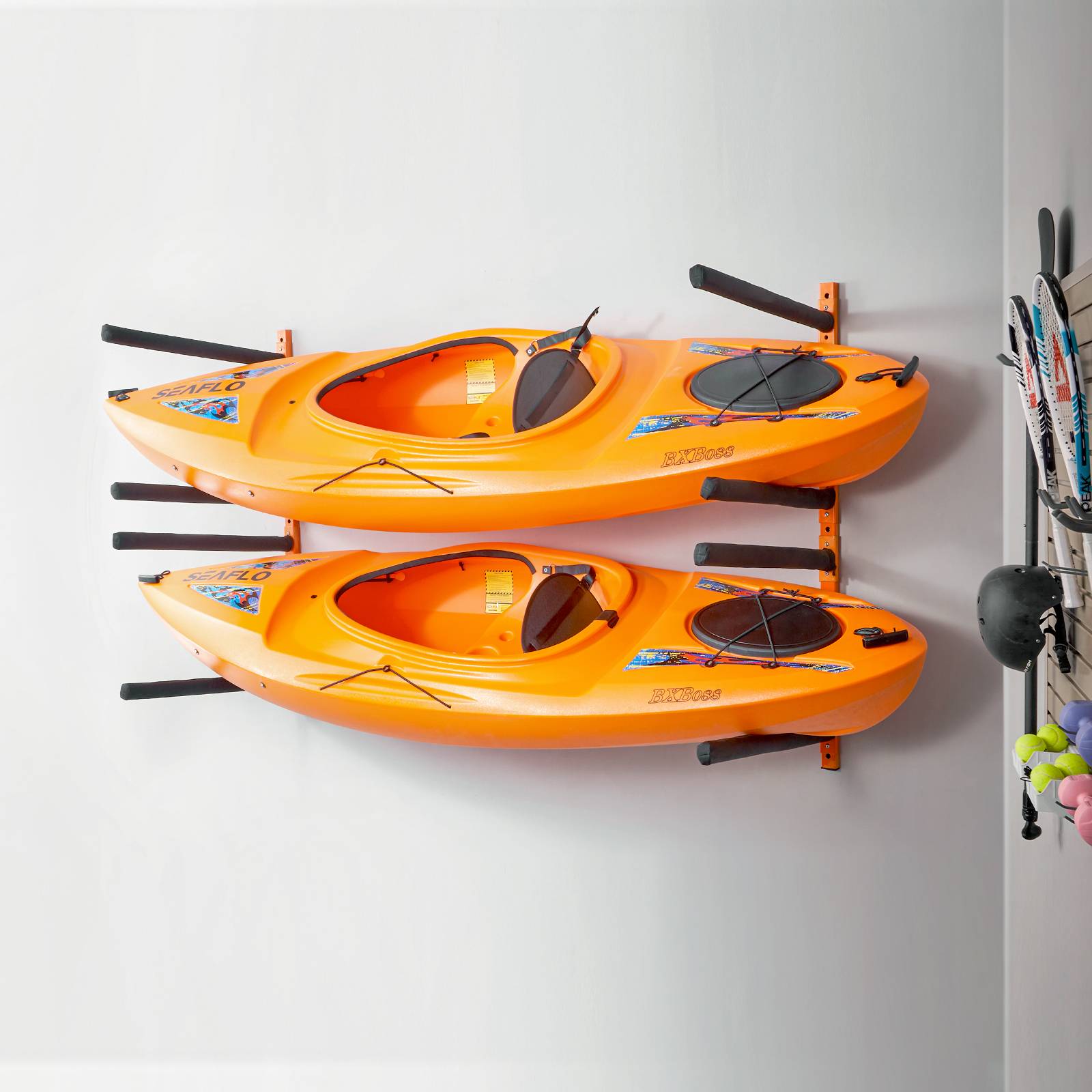 VEVOR Support Mural 4 Kayaks – Porte-Kayak Pliable, Bras Rembourrés, Charge 181 Kg – Garage Intérieur/Extérieur