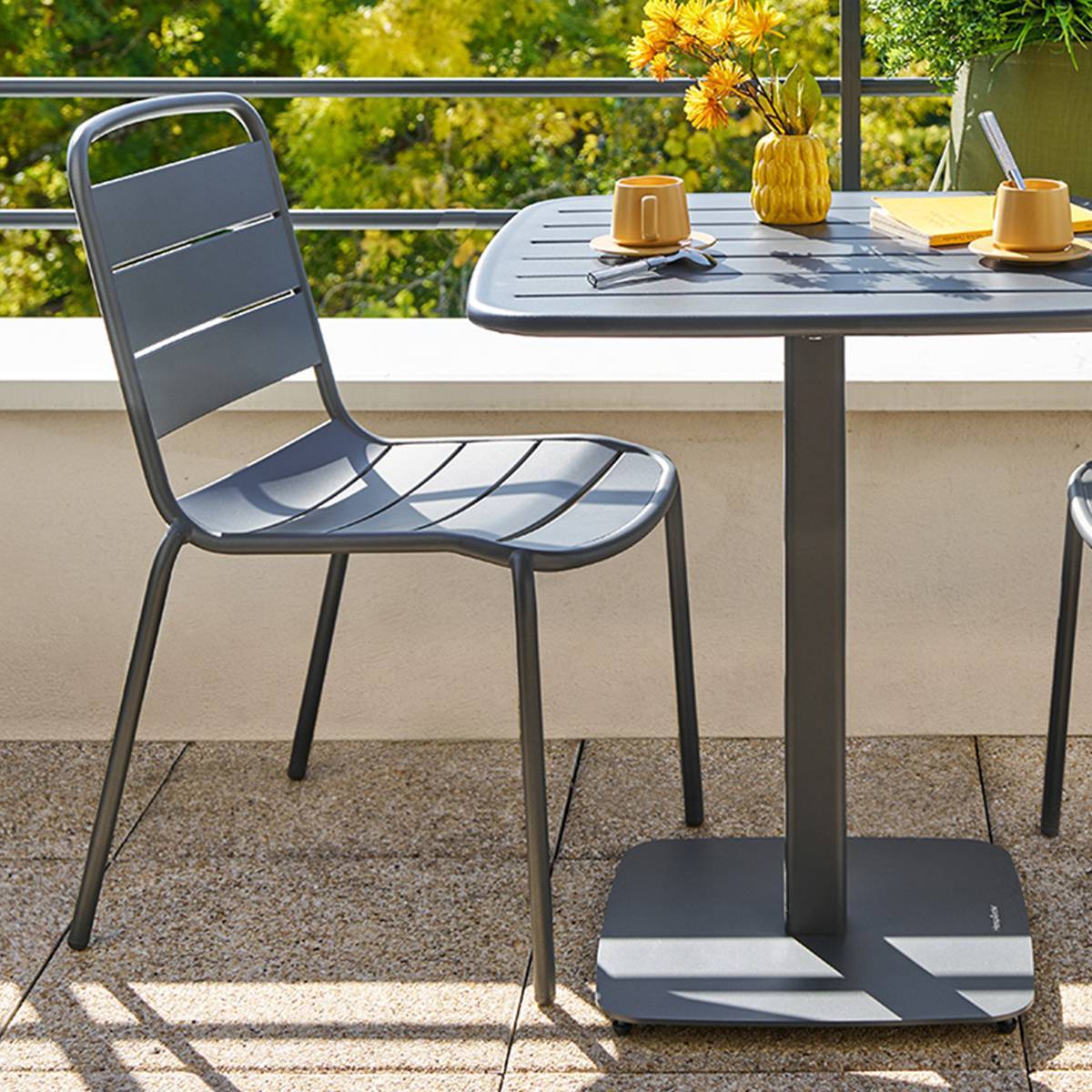 Hesperide - Chaise de jardin empilable Alegoria gris graphite Hespéride - Image 1