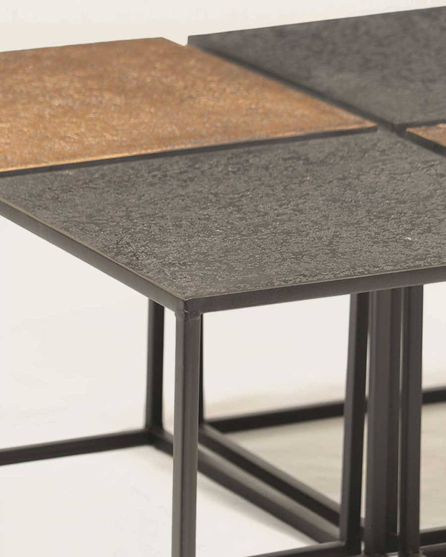 Domino - Table basse carrée en métal bicolore noir et doré - UNIQKA - Image 4