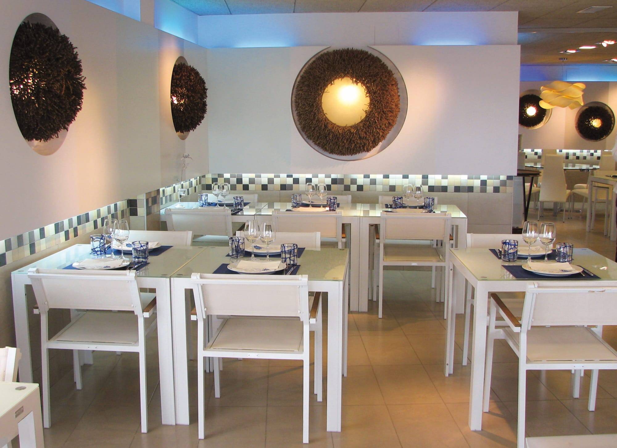 Table carrée extérieure 80x80 blanc SHIO garbar - Image 6