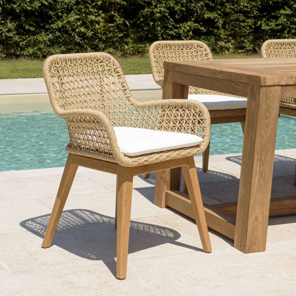 Macabane - VALERIA - Lot de 2 fauteuils jardin en bois teck rotin / coussin blanc - Image 2