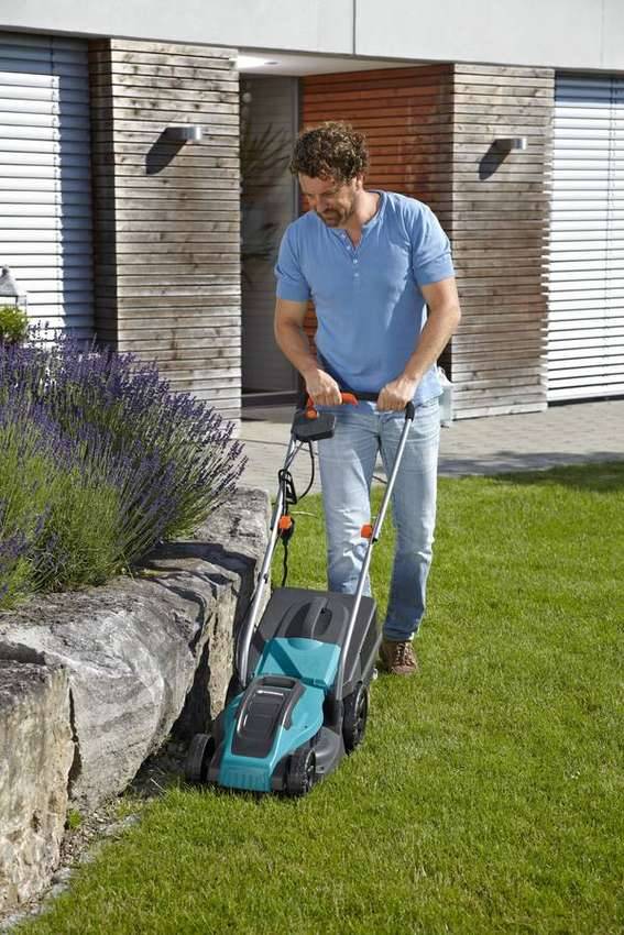 Gardena - Tondeuse électrique PowerMax 1100/32 - coupe 32 cm - bac 30 l. - jusqu'à 300 m² Gardena - Image 4
