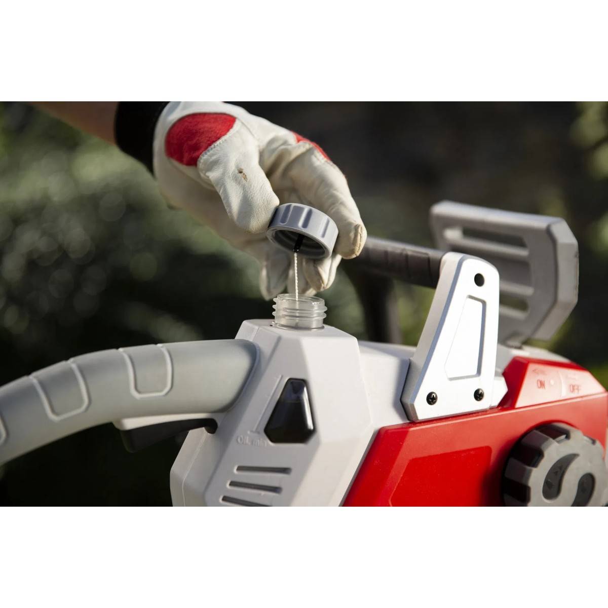 Tronçonneuse sans fil 40V - Guide OREGON 35,5 cm - 2 batteries lithium 2.0Ah - Chargeur Double - Tendeur de chaine rapide IKRA - Image 10