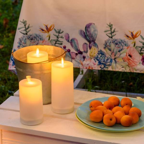 Bougie lumineuse LED cylindrique en cire ivoire flamme vacillante piles 18cm Timer blanc chaud Lotti - Image 3