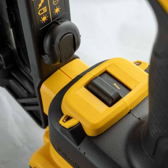 Cloueur de finition 16Ga 18V DEWALT DCN660N-XJ Brushless Dewalt - Image 5