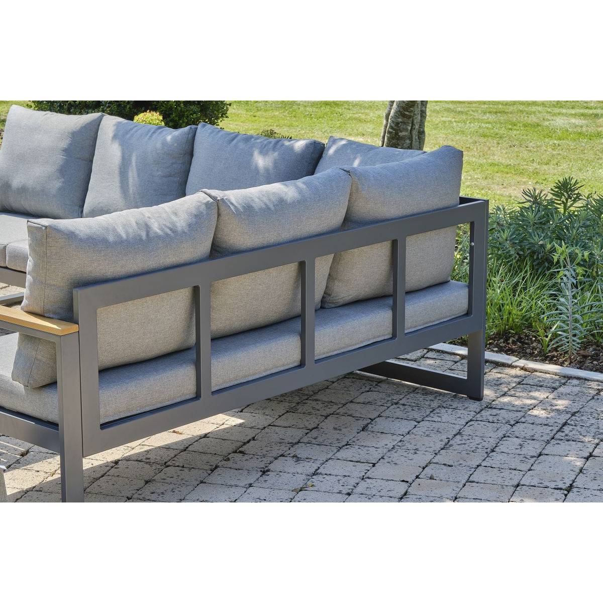 Dcb Garden - Ensemble repas 6 places YONAHA alu anthracite plateau bois FSC – DCB Garden - Image 2