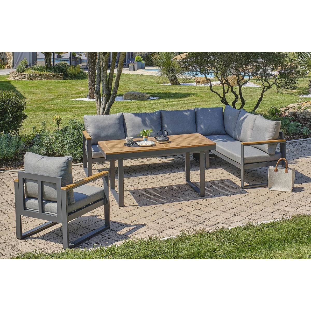 Dcb Garden - Ensemble repas 6 places YONAHA alu anthracite plateau bois FSC – DCB Garden - Image 5