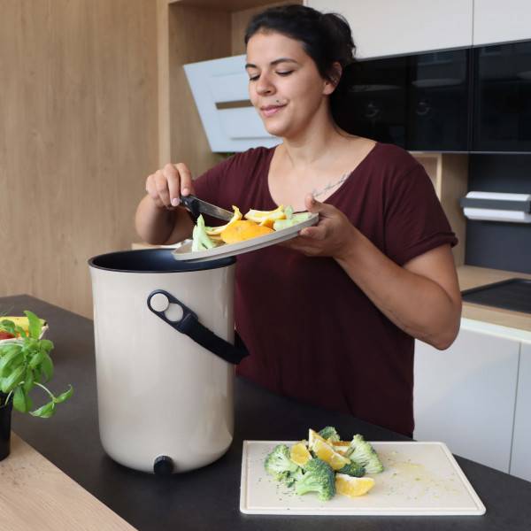 Bokashi Organko 2 Blanc (9,6L) + 1 kg d'Activateur EM-1 - Image 4
