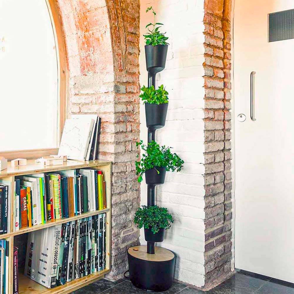 Jardinière verticale CitySens noire avec 4 pots et arrosage automatique digital - Image 4
