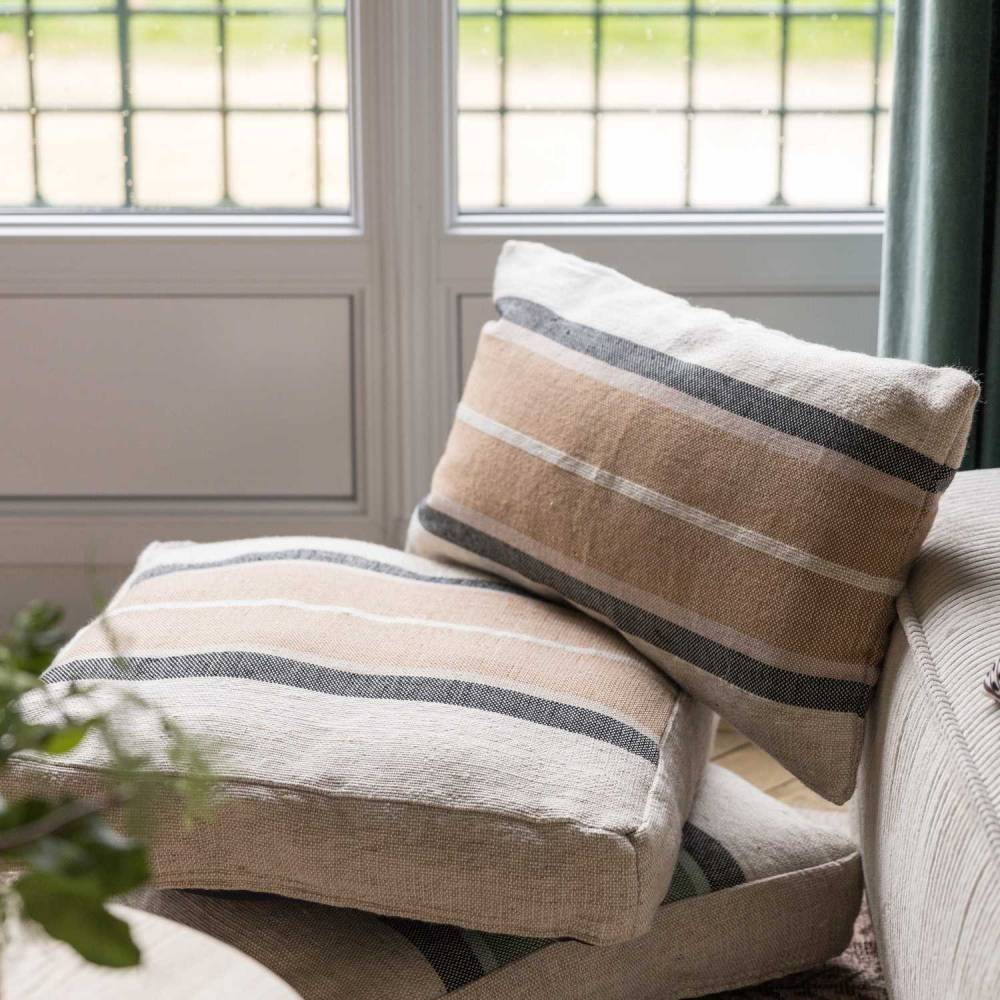 Vivaraise - Coussin en tissu Gatsby  40 x 65 cm Eucalyptus - Image 3