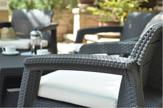 Keter - Salon de jardin 4 places et table basse Corfu - Anthracite - KETER - Image 4