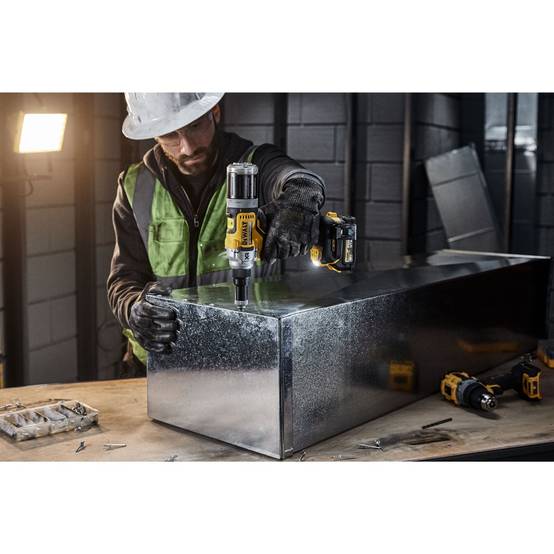 Riveteuse Moteur Brushless XR 18V - 6,4 mm - DEWALT - avec 2 batteries 18V 1.7Ah - chargeur - coffret TSTAK - DCF414E2GT-QW - Image 7