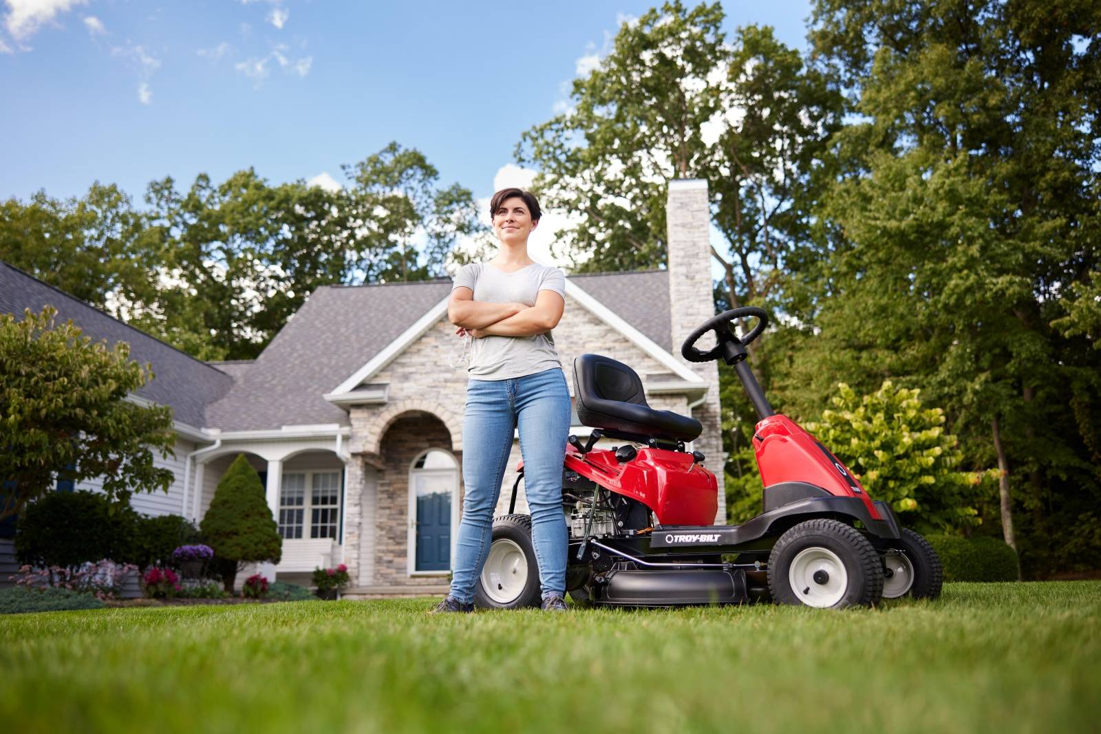 Troy Bilt - Tondeuse autoportée Minirider éjection latérale TB 76T-S, 76CM Troy Bilt - Image 2