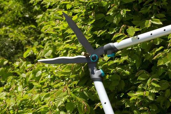 Gardena - Cisaille à Haies télescopique TeleCut - lames ondulées anti-adhérentes - coupe : 25 cm Gardena - Image 6